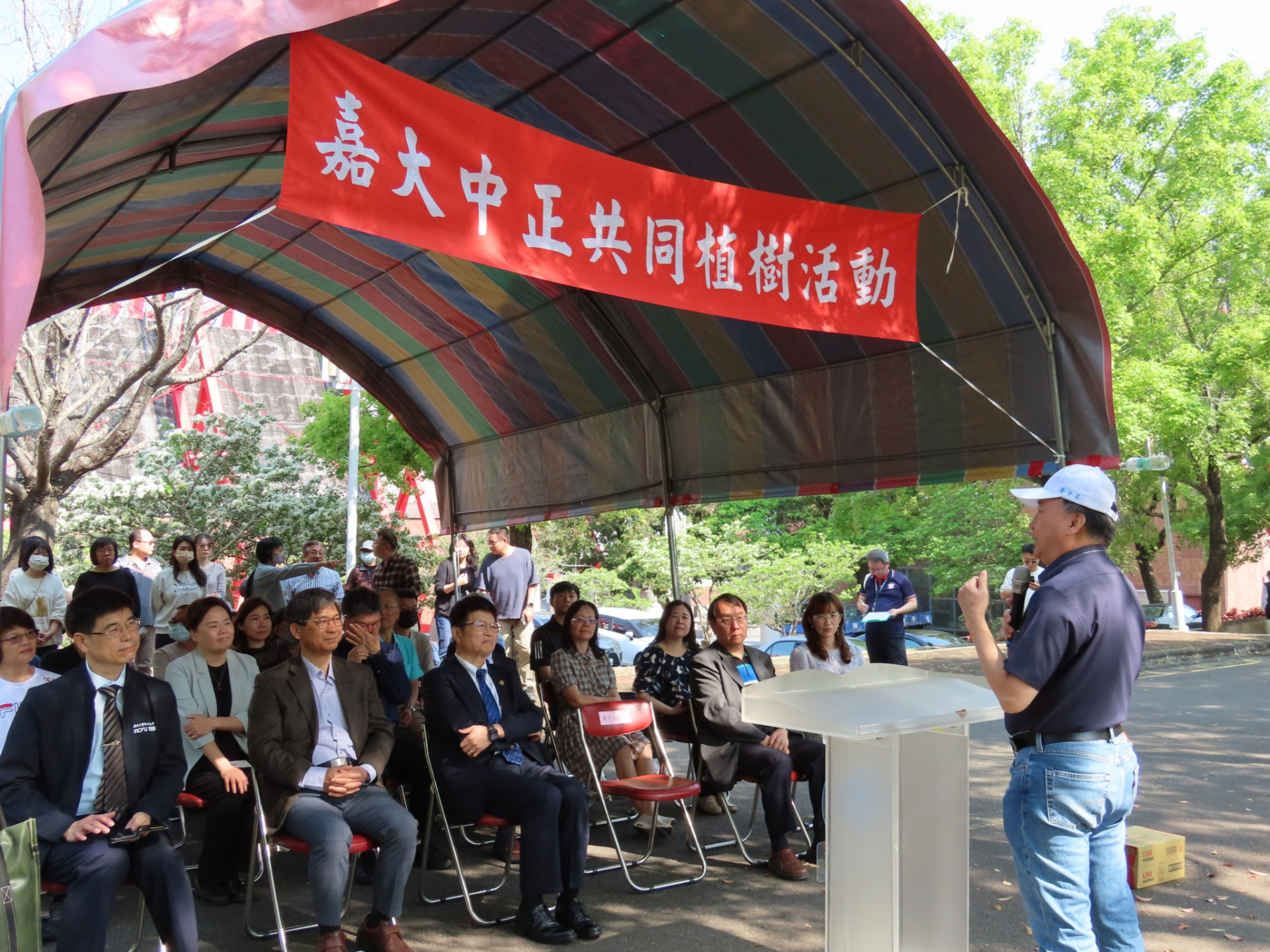 中正大學永續發展續寫篇章，攜手嘉義大學植樹月廣栽新苗