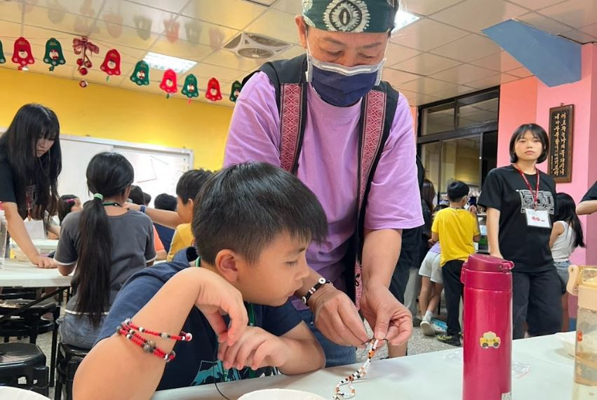 聖約翰科大原鄉送暖 前進忠治部落為原民文化續航